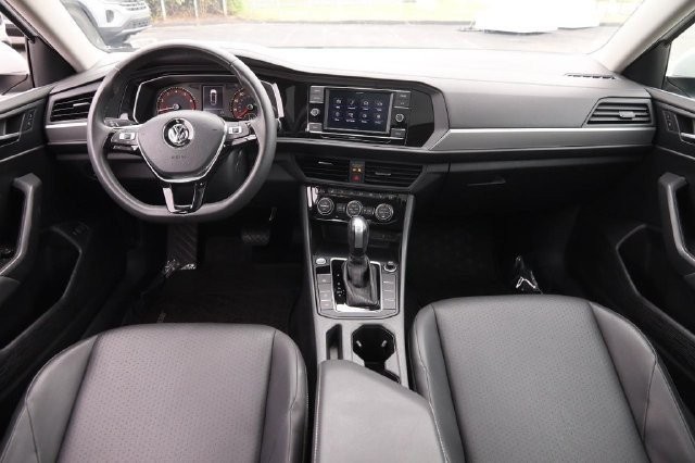 Volkswagen Jetta Vehicle Image 22