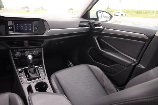 Volkswagen Jetta Vehicle Image 26