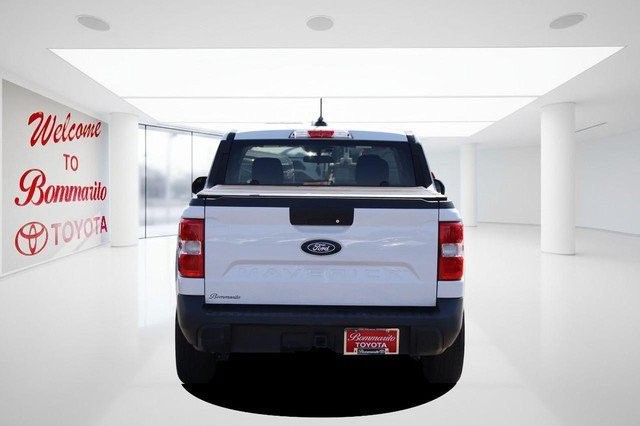 Ford Maverick Vehicle Image 06