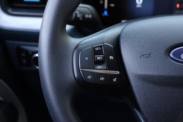 Ford Maverick Vehicle Image 11
