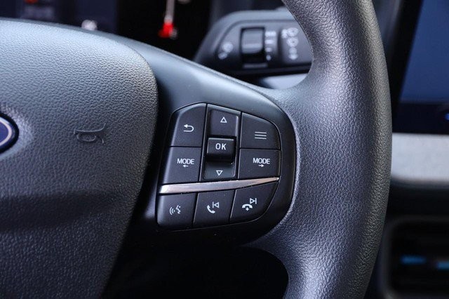 Ford Maverick Vehicle Image 12