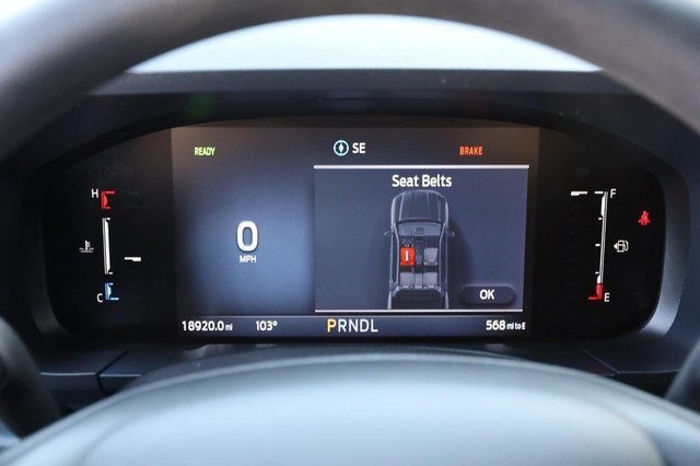 Ford Maverick Vehicle Image 13