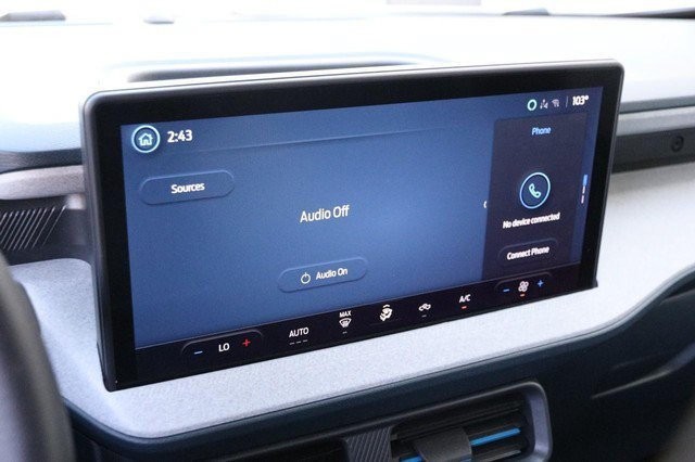 Ford Maverick Vehicle Image 16