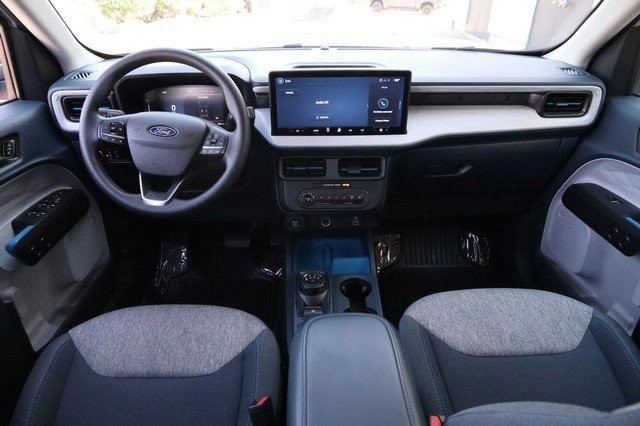 Ford Maverick Vehicle Image 23