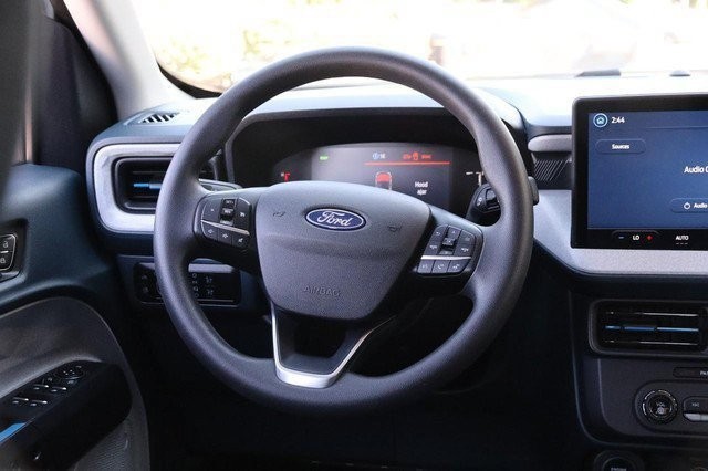 Ford Maverick Vehicle Image 25