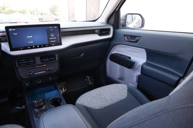 Ford Maverick Vehicle Image 27