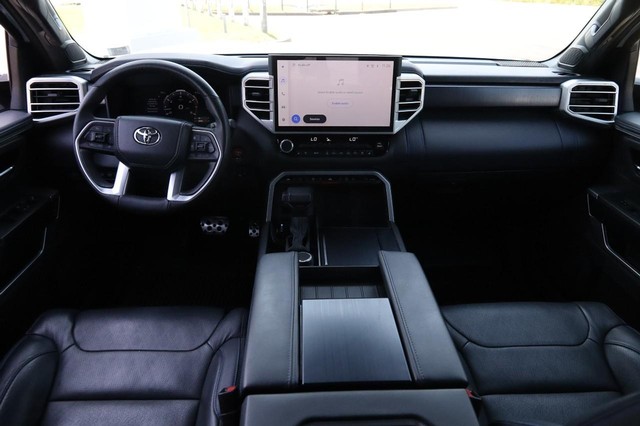 Toyota Tundra 4WD Vehicle Image 22