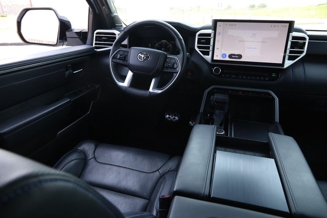 Toyota Tundra 4WD Vehicle Image 23