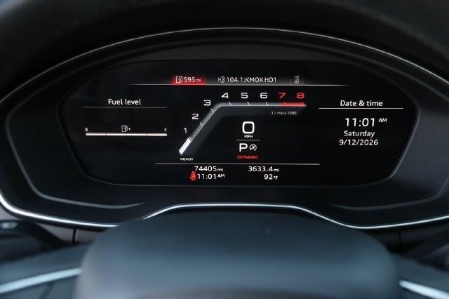 Audi A4 Sedan Vehicle Full-screen Gallery Image 14