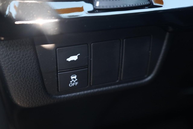 Honda CR-V Vehicle Image 12