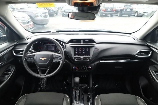 Chevrolet TrailBlazer Vehicle Full-screen Gallery Image 06