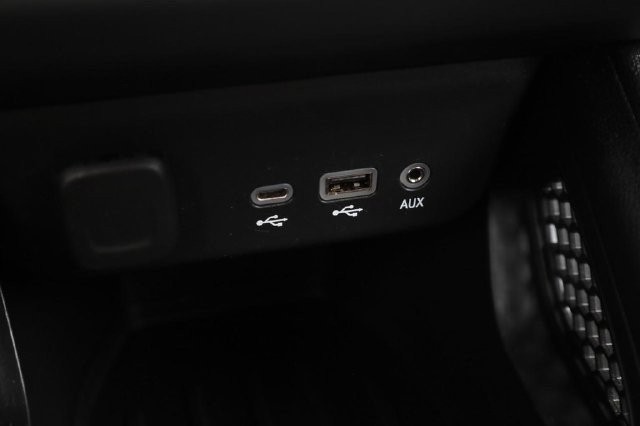 Chevrolet TrailBlazer Vehicle Full-screen Gallery Image 16
