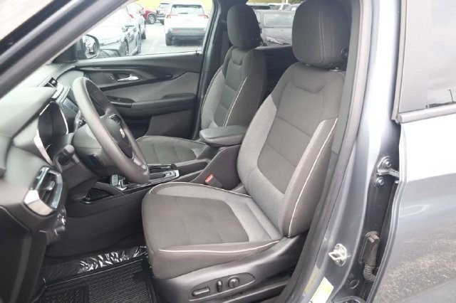 Chevrolet TrailBlazer Vehicle Full-screen Gallery Image 19