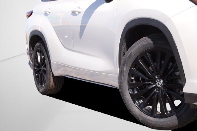 Toyota Highlander Vehicle Image 03