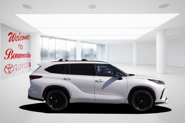 Toyota Highlander Vehicle Image 05