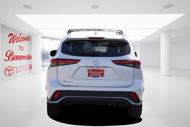 Toyota Highlander Vehicle Image 06