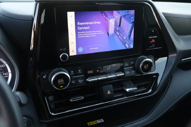 Toyota Highlander Vehicle Image 18