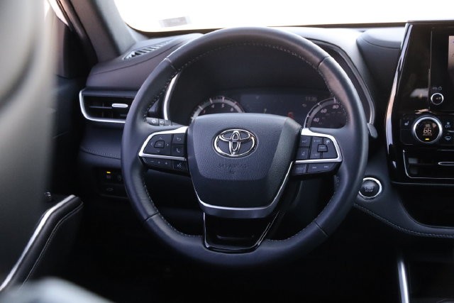 Toyota Highlander Vehicle Image 28