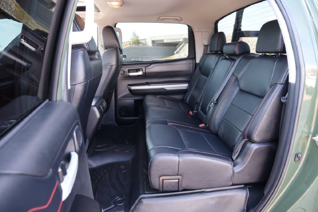 Toyota Tundra 4WD Vehicle Image 10