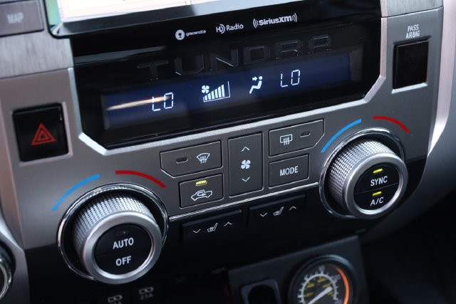 Toyota Tundra 4WD Vehicle Image 19