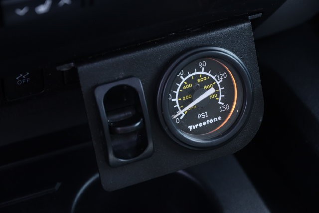 Toyota Tundra 4WD Vehicle Image 21