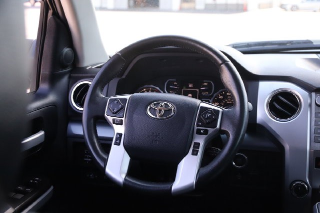 Toyota Tundra 4WD Vehicle Image 27