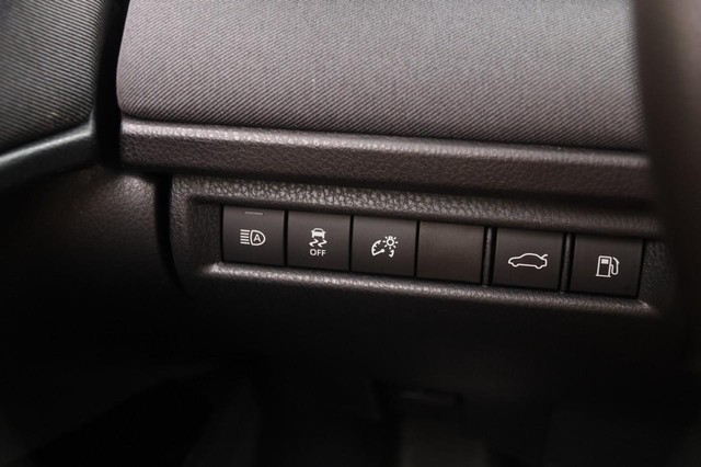 Toyota Camry Vehicle Image 21