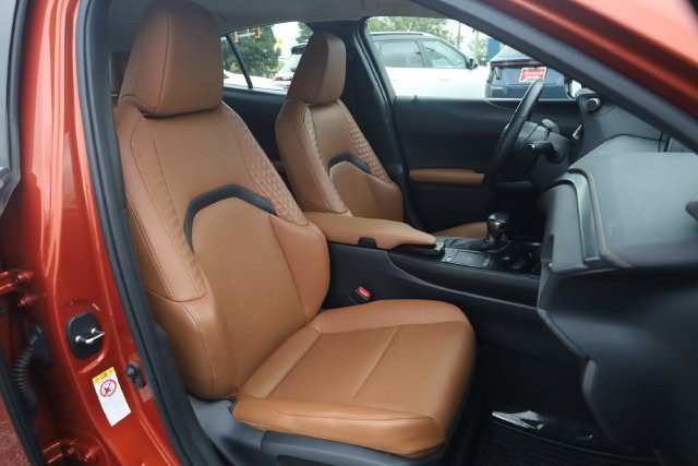 Lexus UX Vehicle Image 22