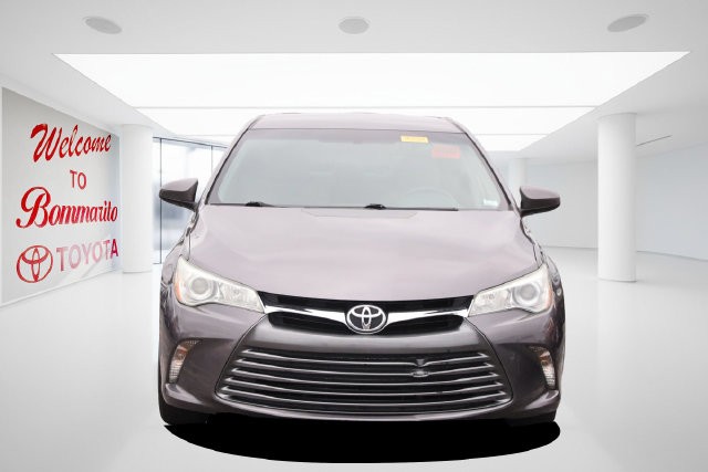 Toyota Camry Vehicle Image 04