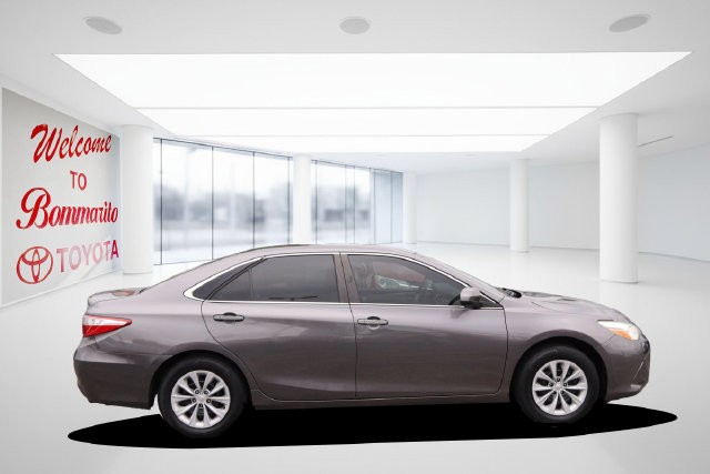Toyota Camry Vehicle Image 05