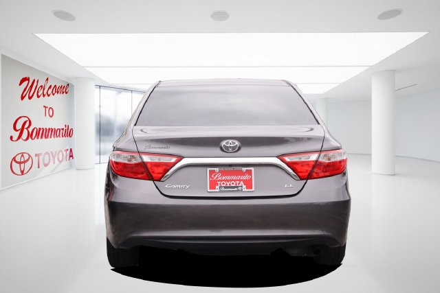 Toyota Camry Vehicle Image 06