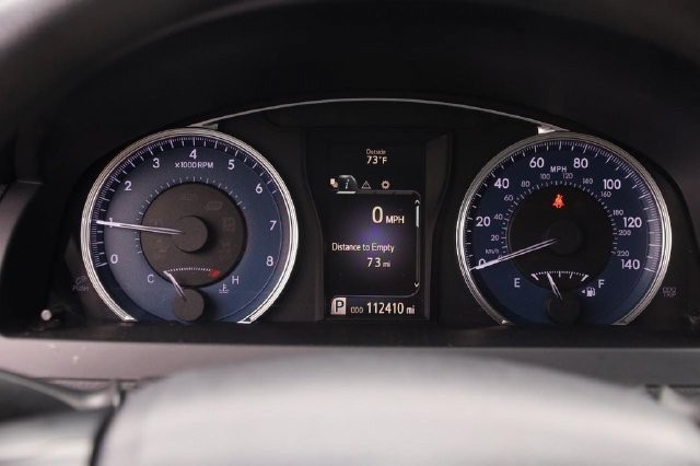 Toyota Camry Vehicle Image 13