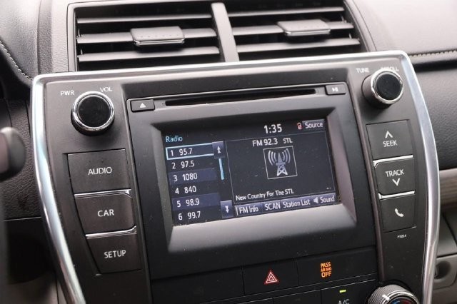 Toyota Camry Vehicle Image 15