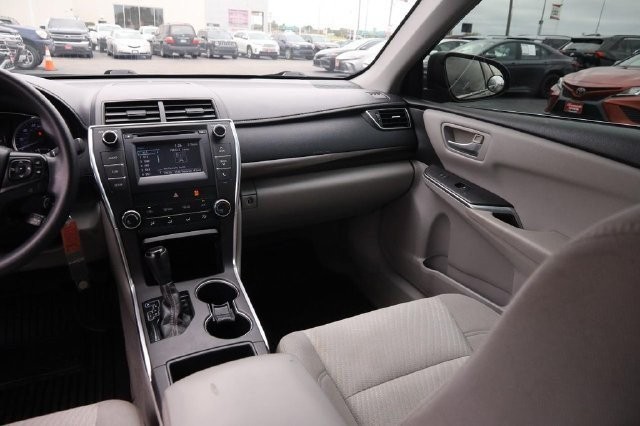 Toyota Camry Vehicle Image 23