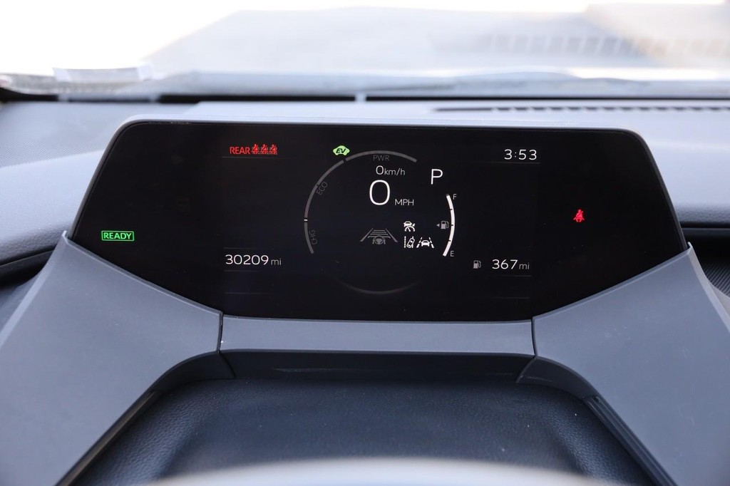 Toyota Prius Vehicle Full-screen Gallery Image 13