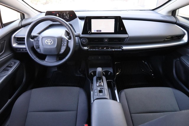 Toyota Prius Vehicle Image 22