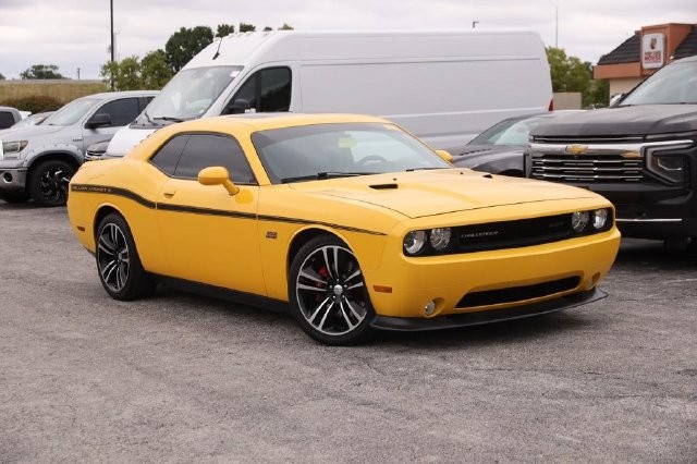 Hazelwood MO 2012 Dodge Challenger more details - dodge challenger