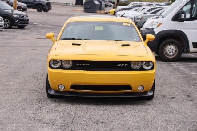 Dodge Challenger Vehicle Image 04