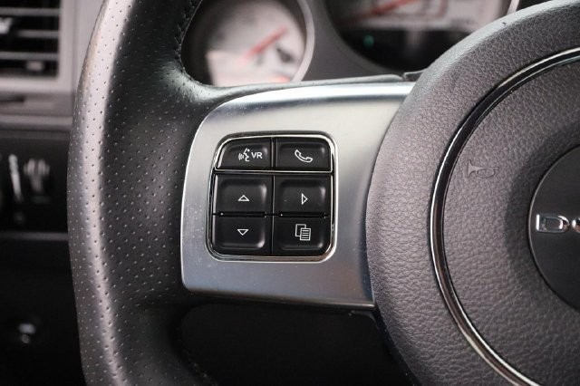 Dodge Challenger Vehicle Image 11