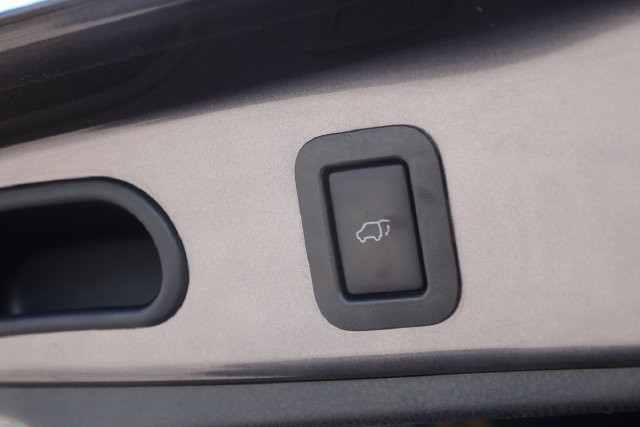 Toyota Highlander Vehicle Image 08