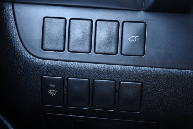 Toyota Highlander Vehicle Image 21
