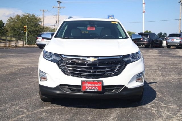 Chevrolet Equinox Vehicle Full-screen Gallery Image 03
