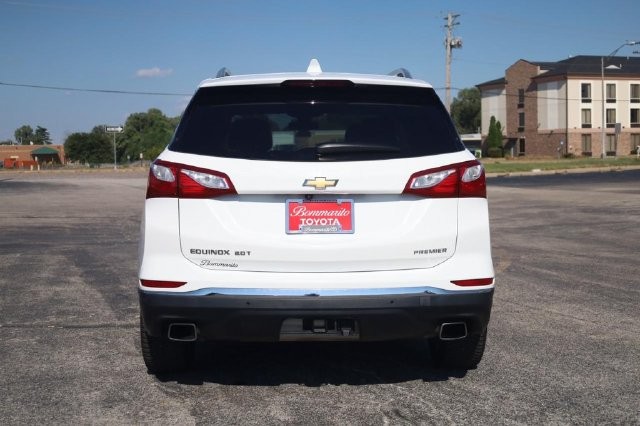 Chevrolet Equinox Vehicle Full-screen Gallery Image 05