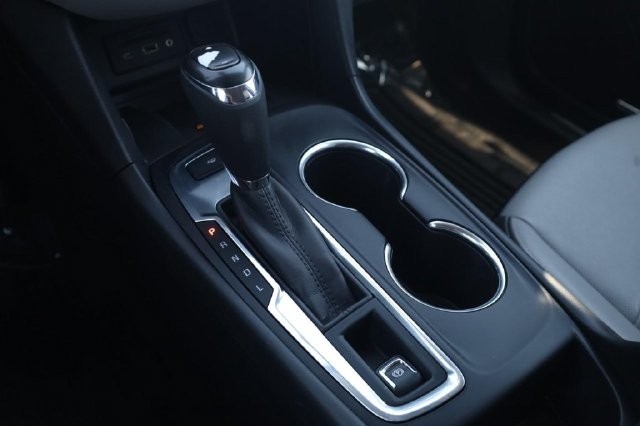 Chevrolet Equinox Vehicle Full-screen Gallery Image 18