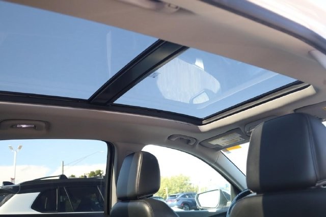 Chevrolet Equinox Vehicle Full-screen Gallery Image 24