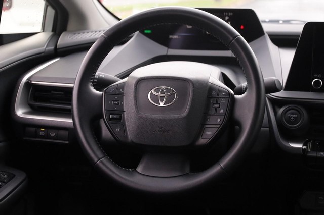 Toyota Prius Vehicle Image 23
