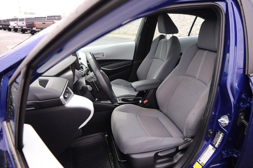 Toyota Corolla Vehicle Full-screen Gallery Image 8
