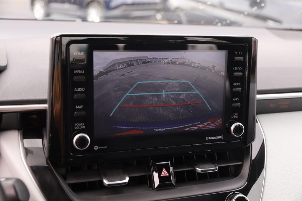 Toyota Corolla Vehicle Full-screen Gallery Image 15