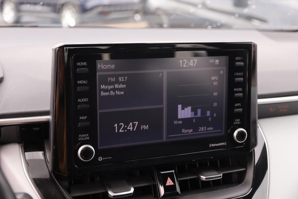 Toyota Corolla Vehicle Full-screen Gallery Image 16