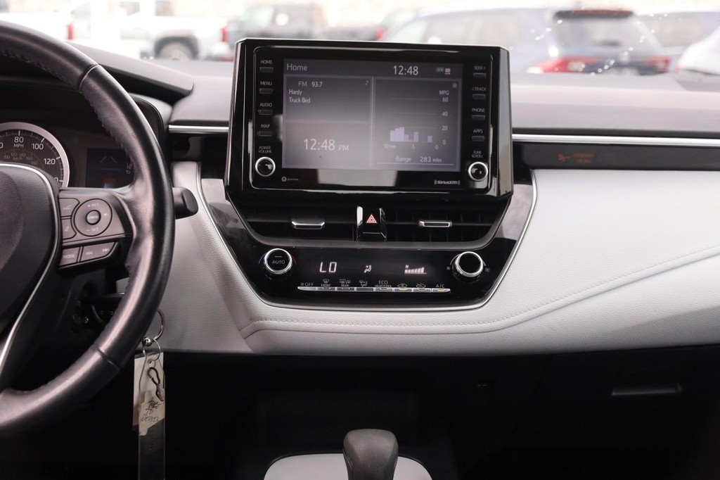 Toyota Corolla Vehicle Full-screen Gallery Image 23